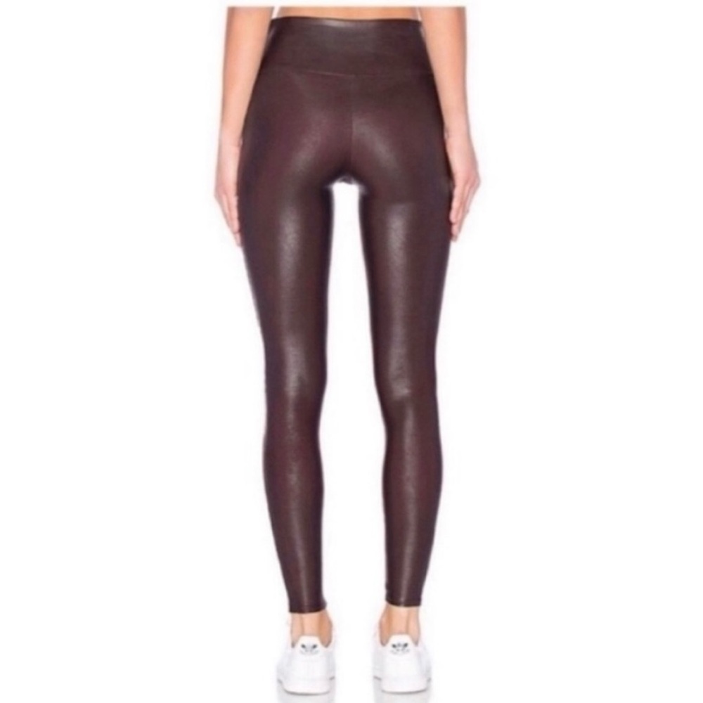 NWOT Spanx Faux Leather Leggings Women’s M Wine Purple Shine Sleek Skinny #2437 - Picture 3 of 15